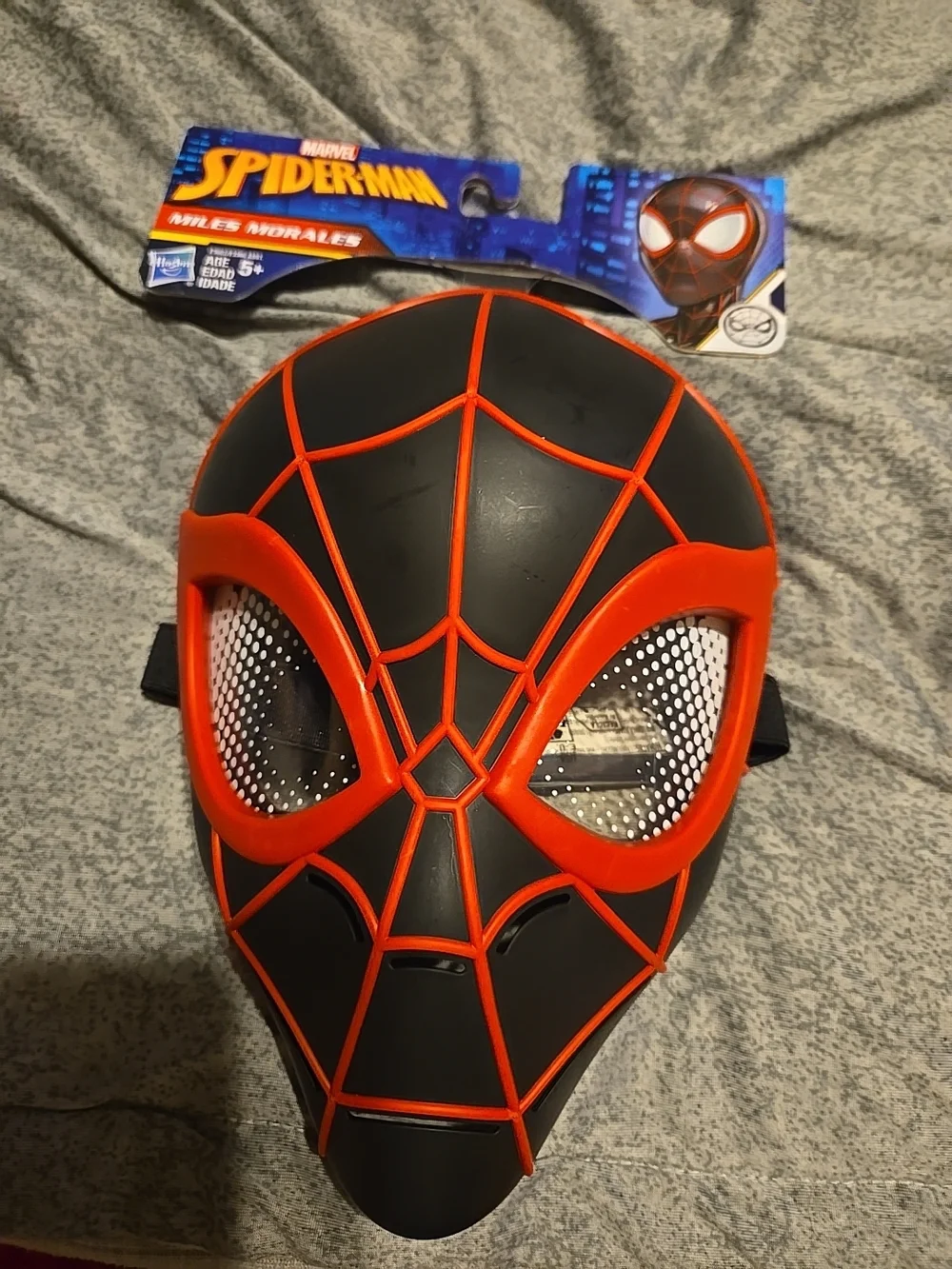 Marvel Miles Morales Spider-Man Mask in Black and Red - Picture 1 of 2